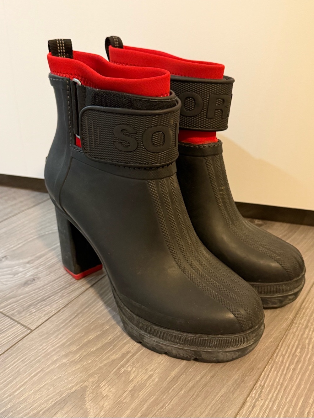 Sorel Black and Red High Heel Ankle Rain Boots